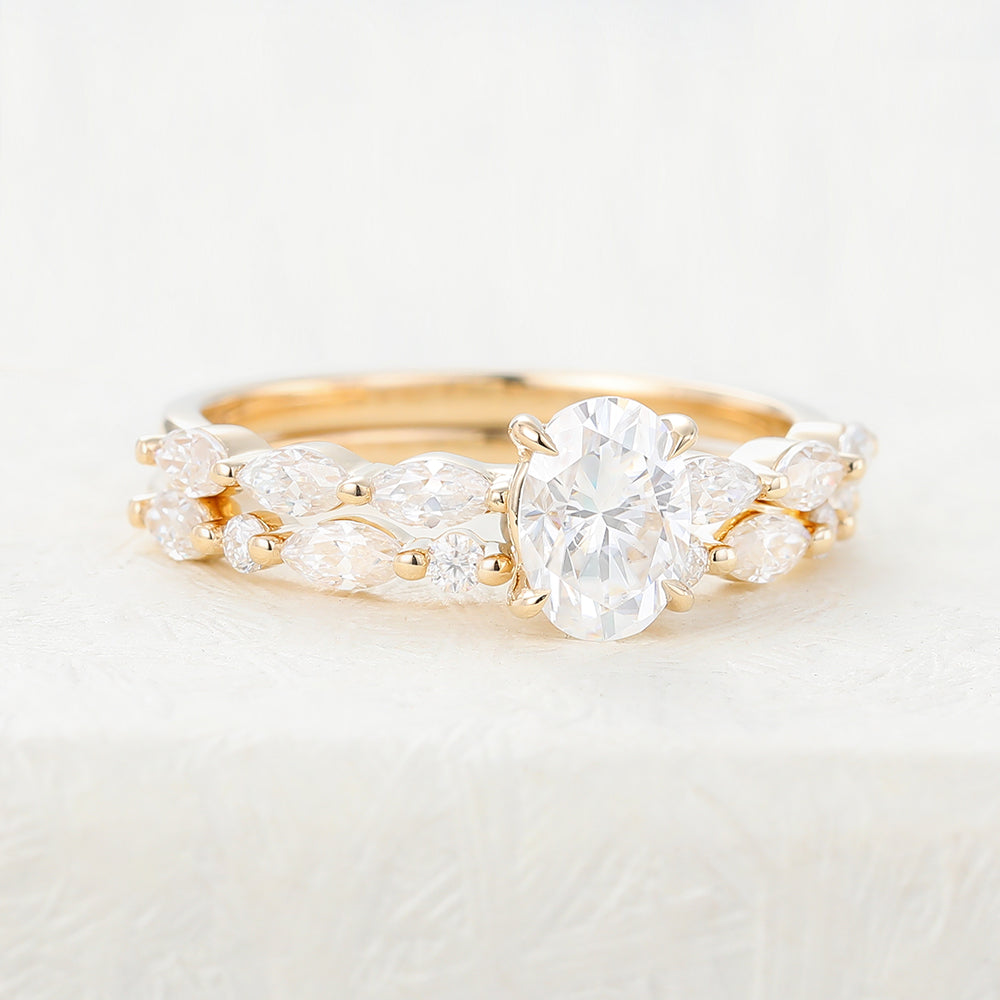Valentina-0.84 Carats Oval Moissanite Pave Bridal Ring Set