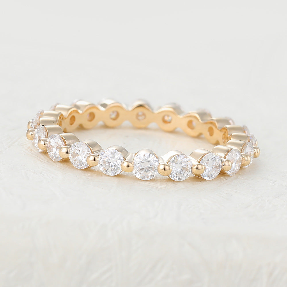 Isla-1.22 TCW Round Moissanite Bezel Wedding Band