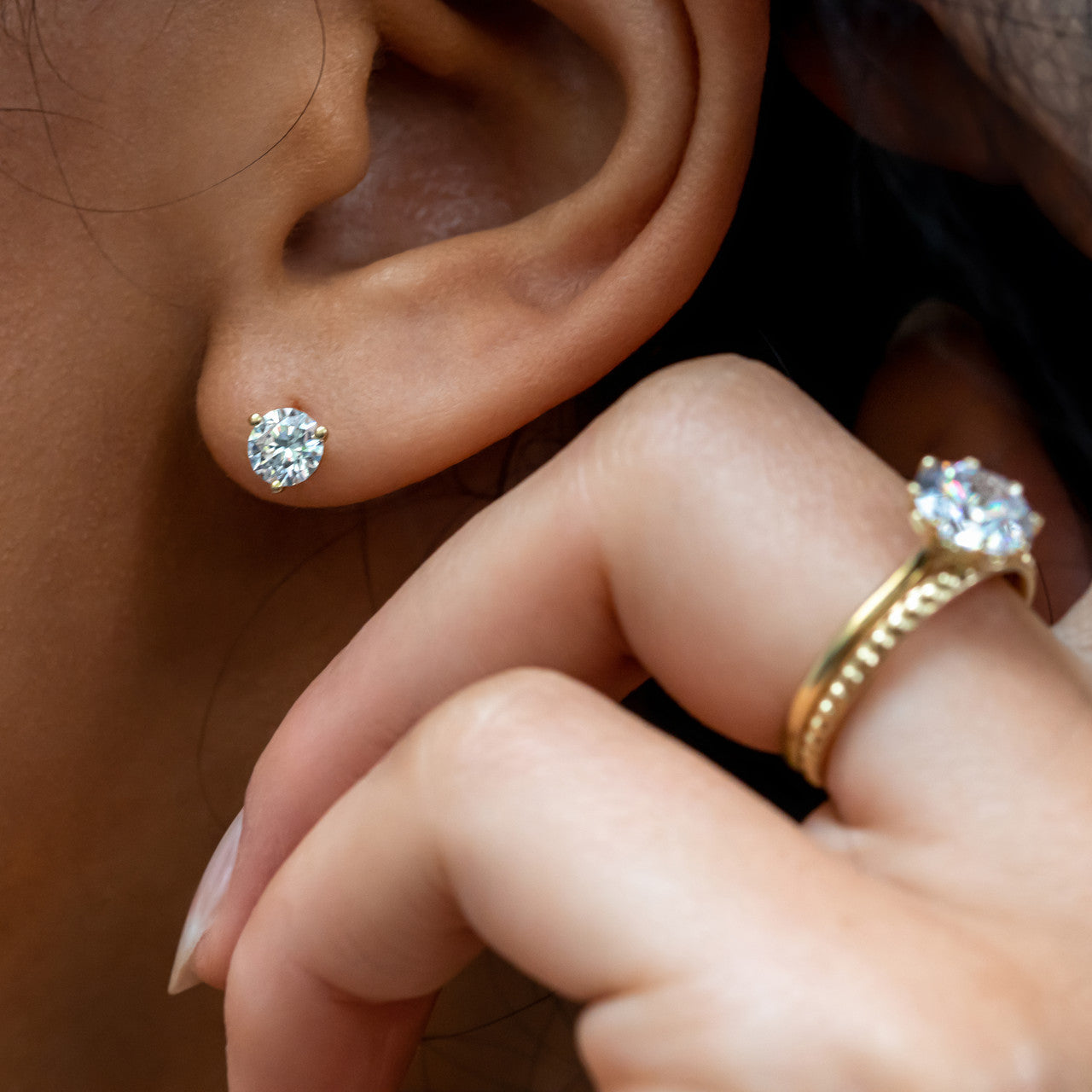 Isabella- 1.0 CT Round Moissanite Solitaire Stud Earrings