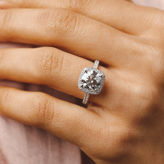 Rylee-2.0 Carats Round Moissanite Pave Engagement Ring