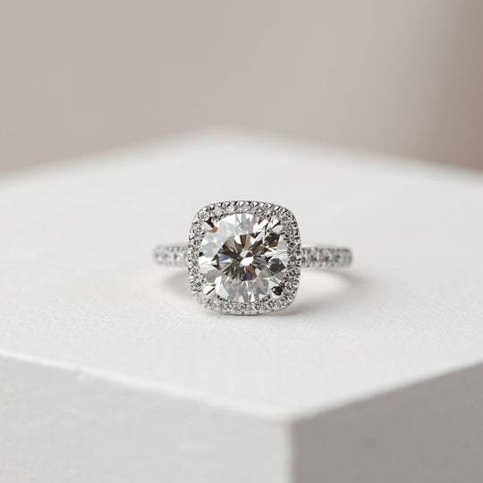 Rylee-2.0 Carats Round Moissanite Pave Engagement Ring