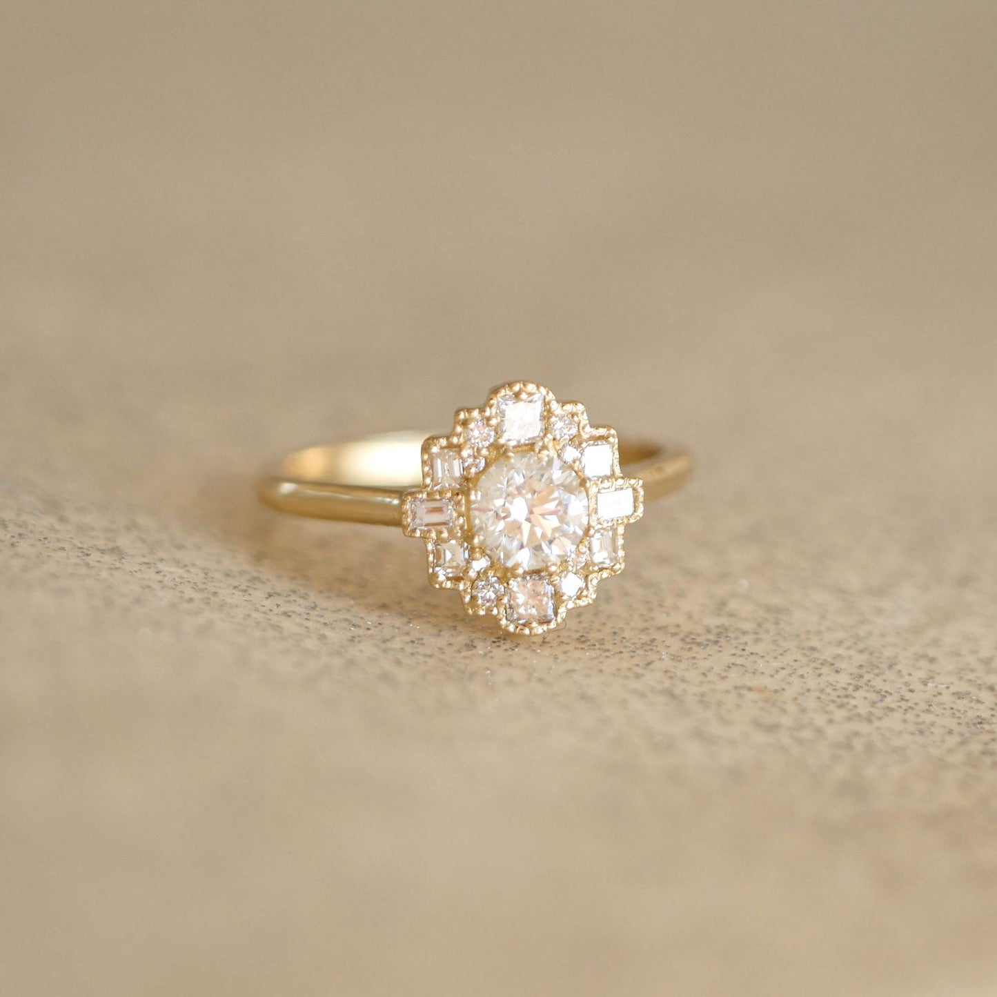0.50 CT Round Shape CVD Diamond Halo Setting Engagement Ring