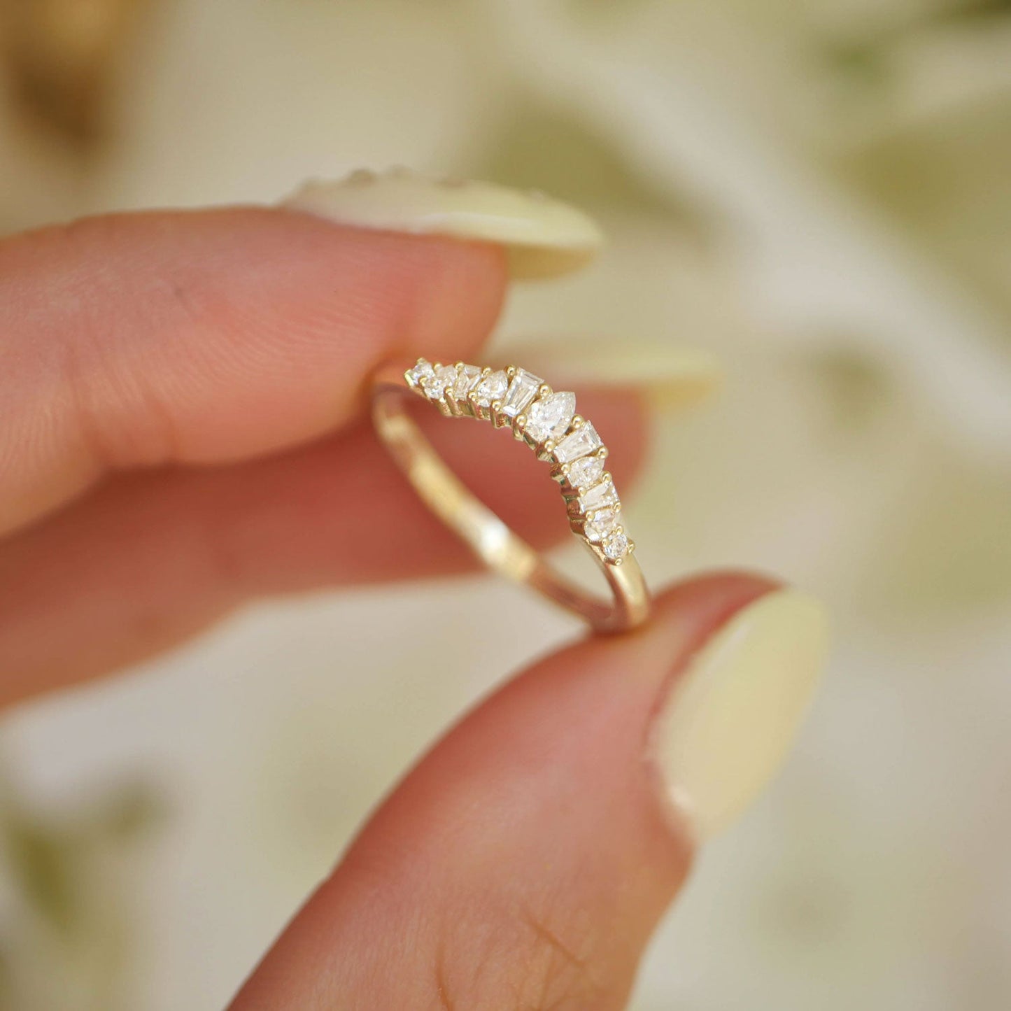 0.26 TCW Baguette Pear and Round cluster Wedding Band