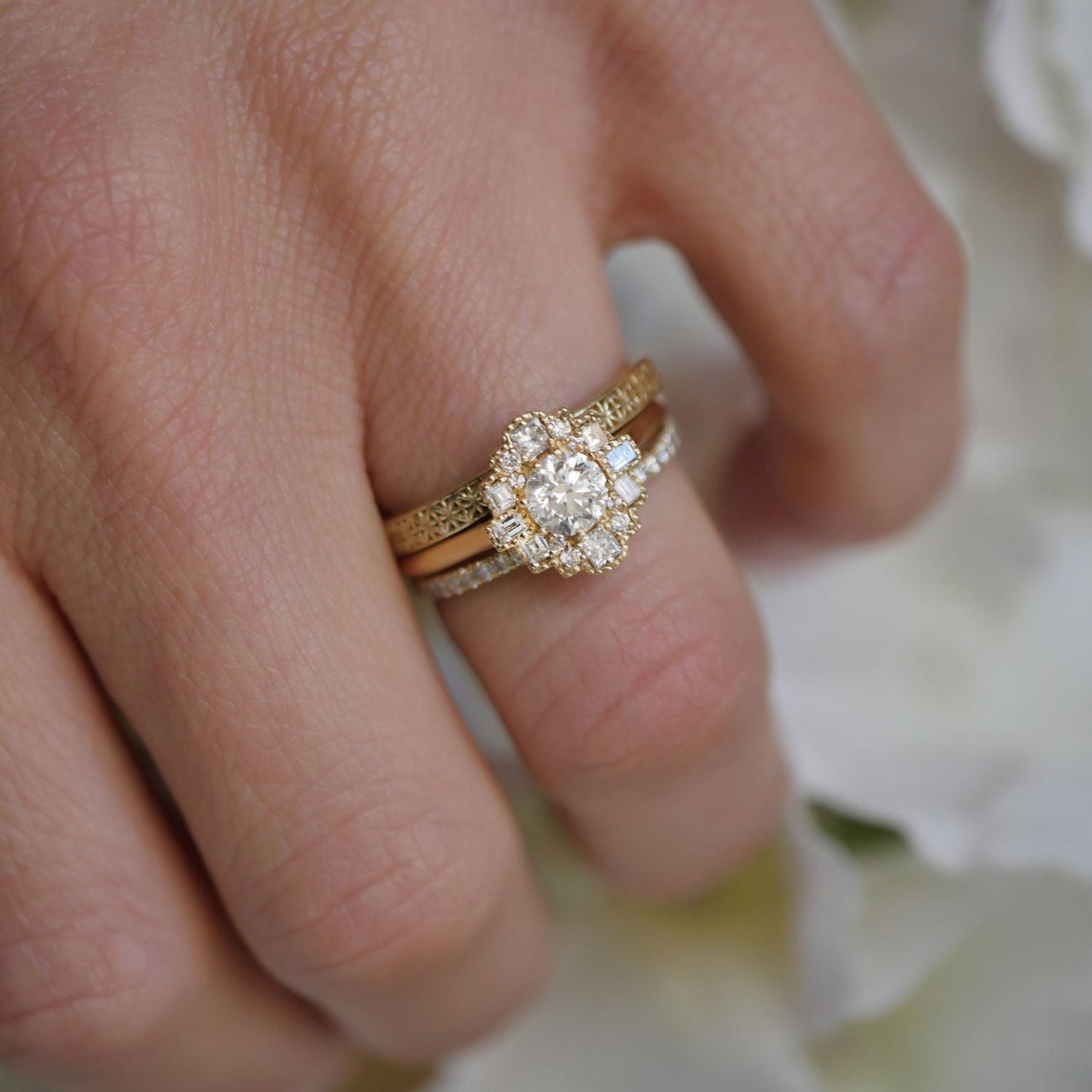 0.50 CT Round Shape CVD Diamond Halo Setting Engagement Ring