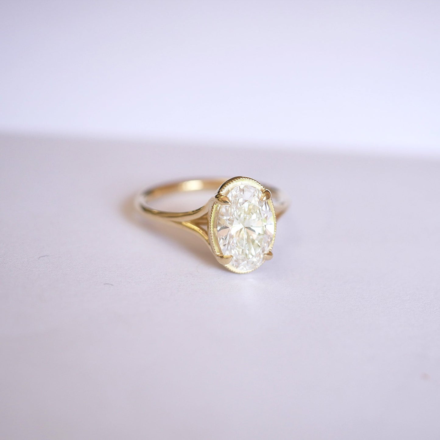 2.5 CT Oval Shape CVD Diamond Split Shank Setting Engagement Ring