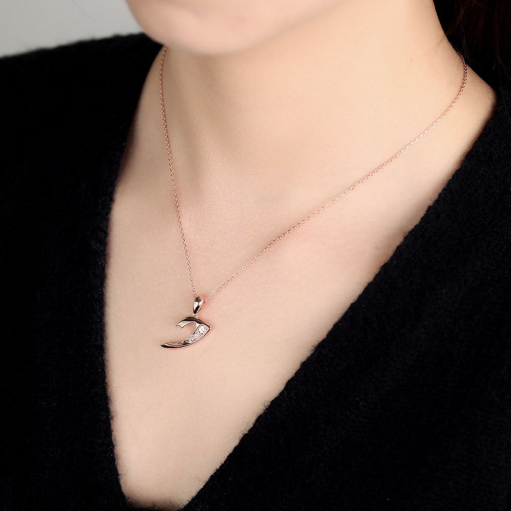 Zoe-0.20 Carats Round Moissanite Dainty Necklace