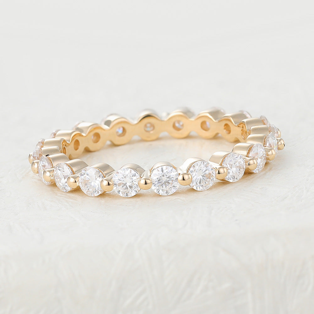 Isla-1.22 TCW Round Moissanite Bezel Wedding Band