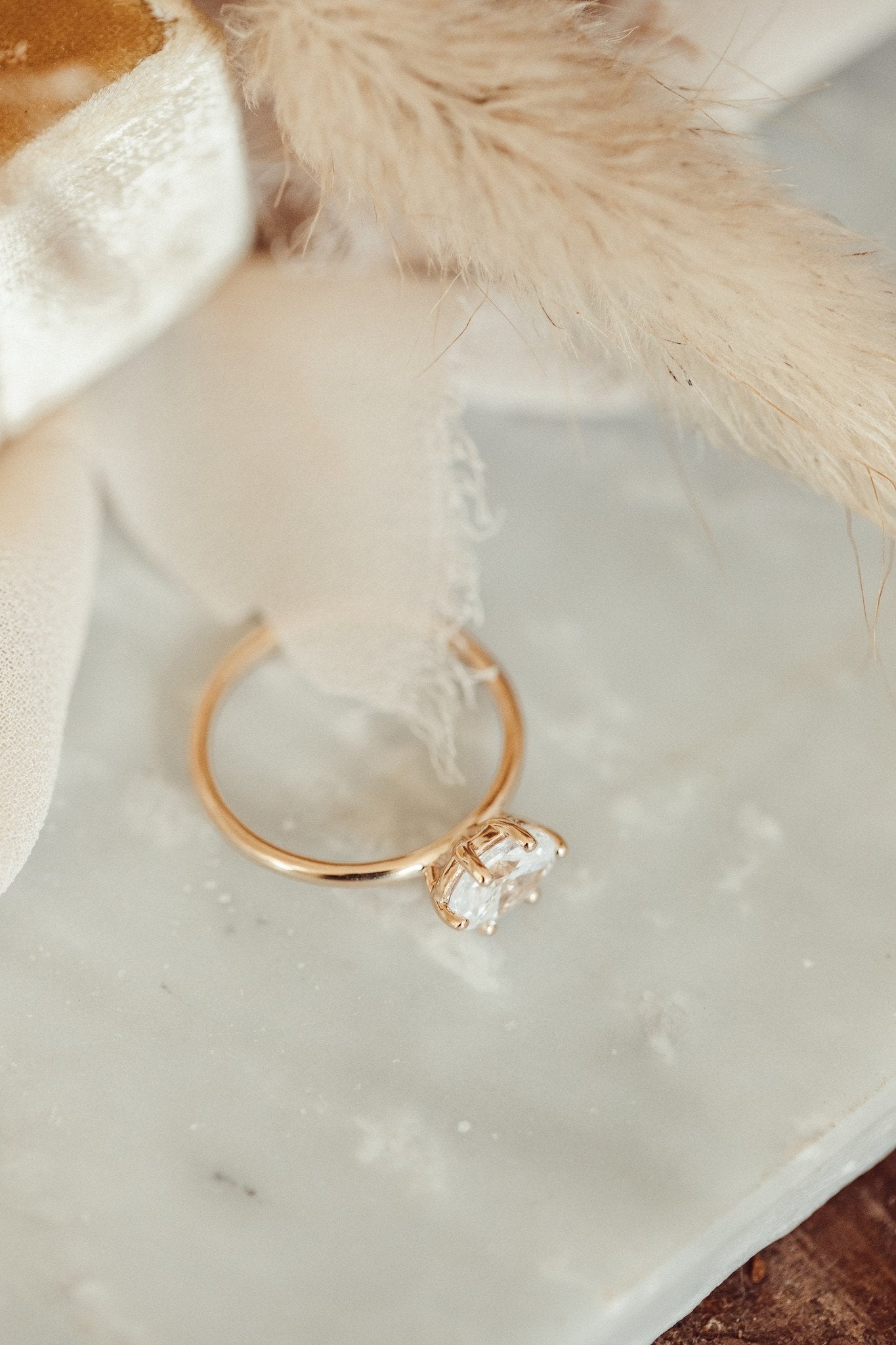 1.00 CT Carats Oval Cut Moissanite diamond Solitaire Style Engagement Ring