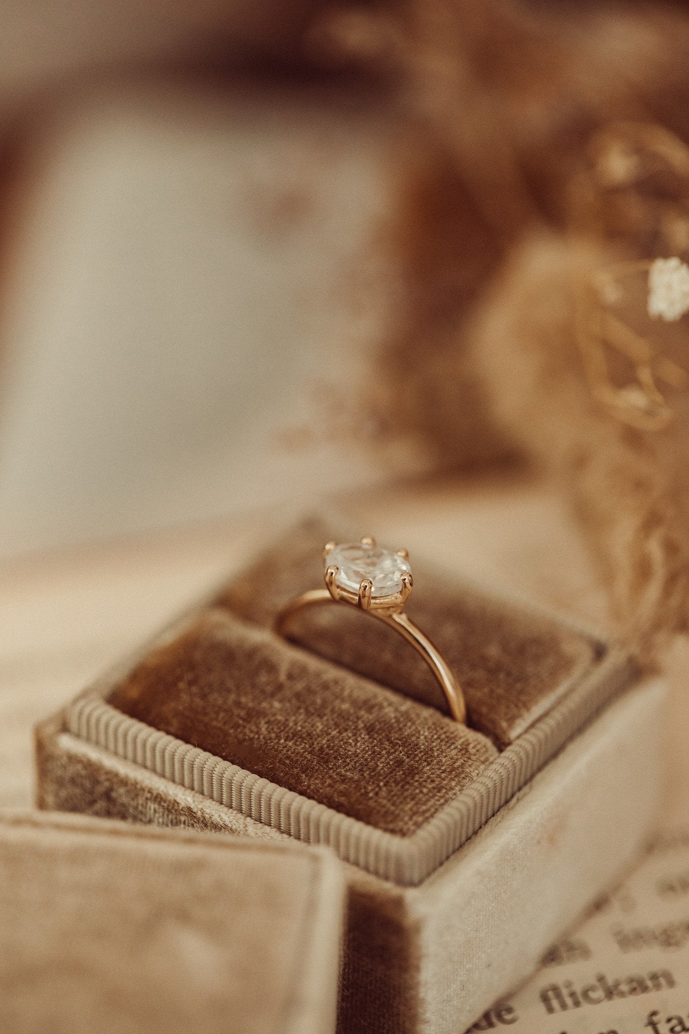 1.00 CT Carats Oval Cut Moissanite diamond Solitaire Style Engagement Ring