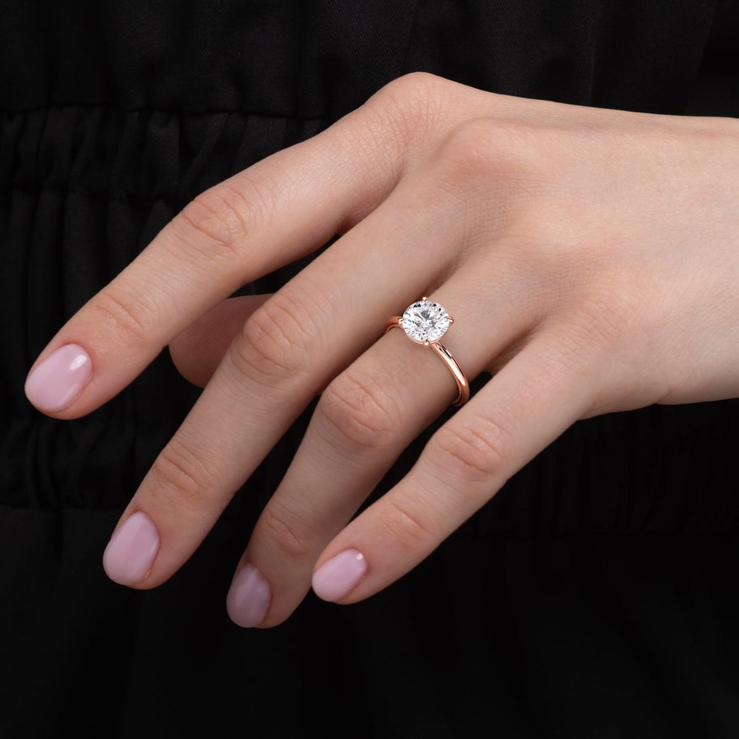 Ariana-1.0 Carats Round Moissanite Solitaire Engagement Ring