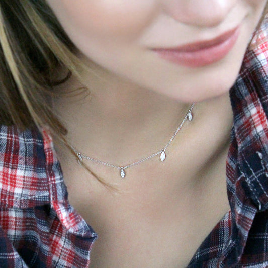 John-0.10 Carats Round Moissanite leaf Necklace