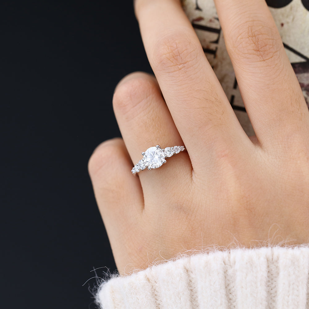 Dahlia-0.88 Carats Round Moissanite Pave Engagement Ring