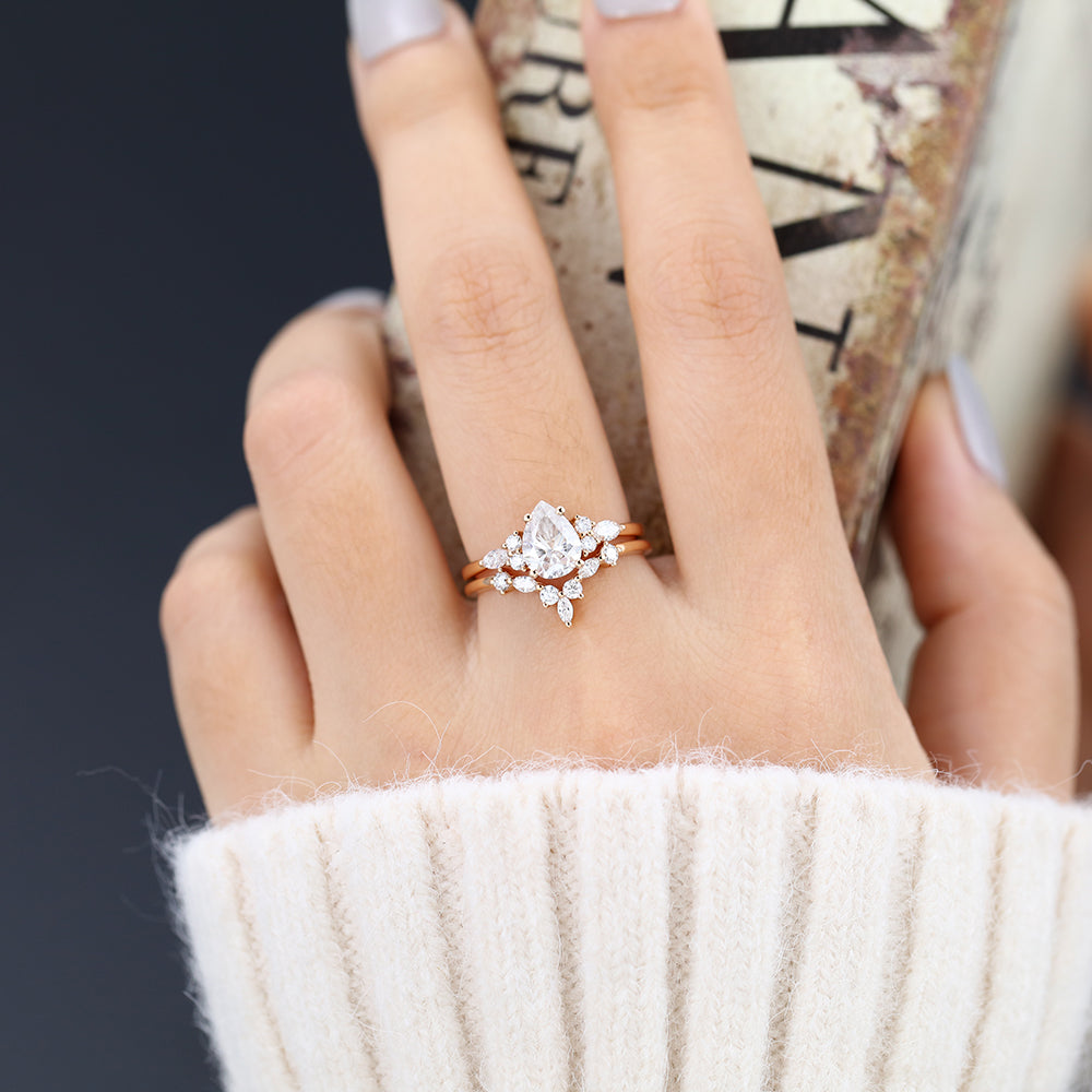 Jasmine-1.2 Carats Pear Moissanite Cluster Bridal Ring Set