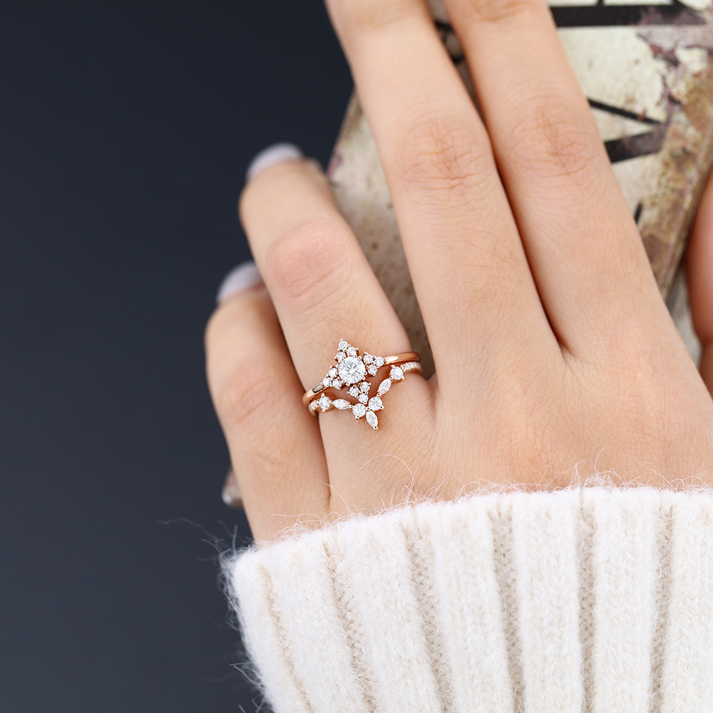 Atticus-0.22 Carats Round Moissanite Cluster Bridal Ring Set