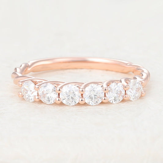 Hudson-0.6 TCW Round Moissanite Vintage Wedding Band