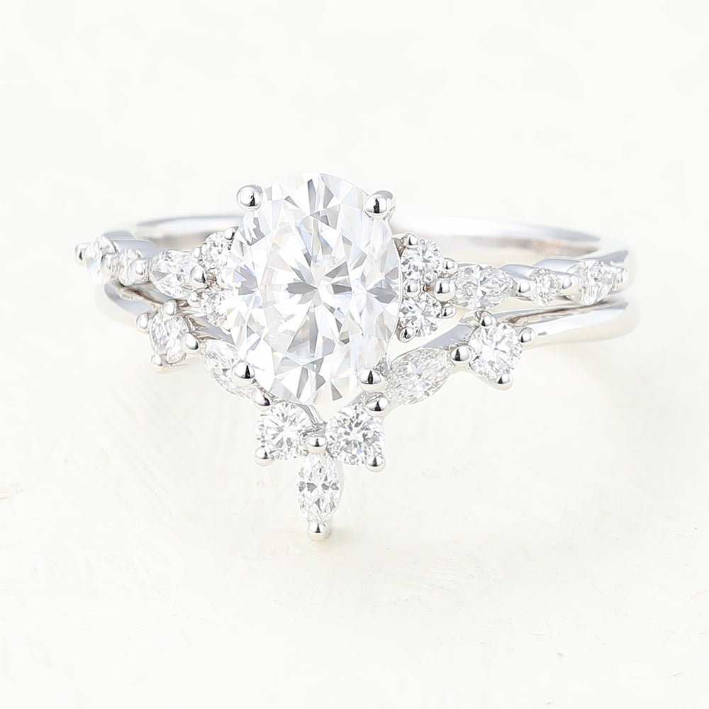 Delilah-1.33 Carats Oval Moissanite Cluster Bridal Ring Set