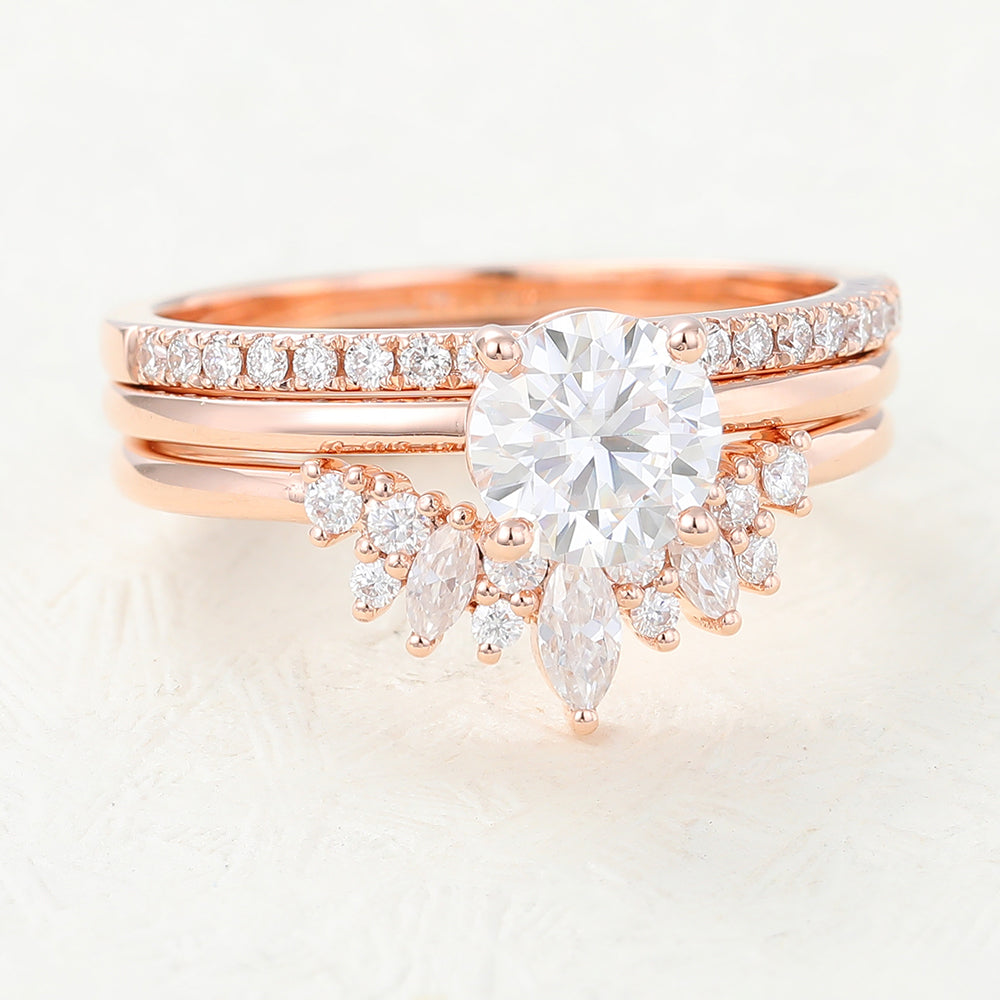 Ariel-0.68 Carats Round Moissanite Cluster Bridal Ring Set
