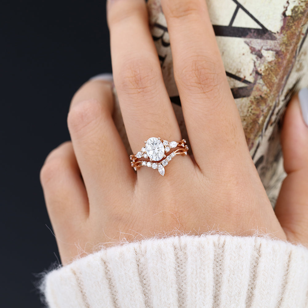 Calvin-1.33 Carats Oval Moissanite Cluster Bridal Ring Set