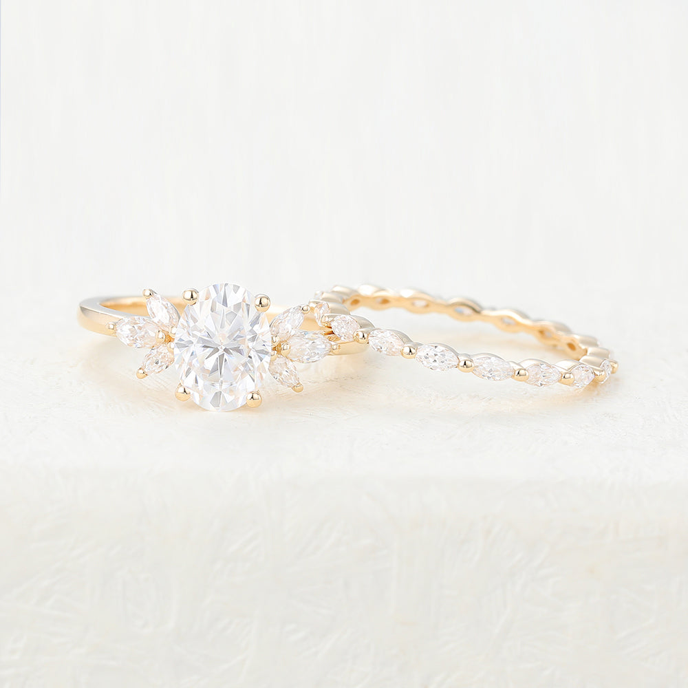 Ivy-1.33 Carats Oval Moissanite Cluster Bridal Ring Set