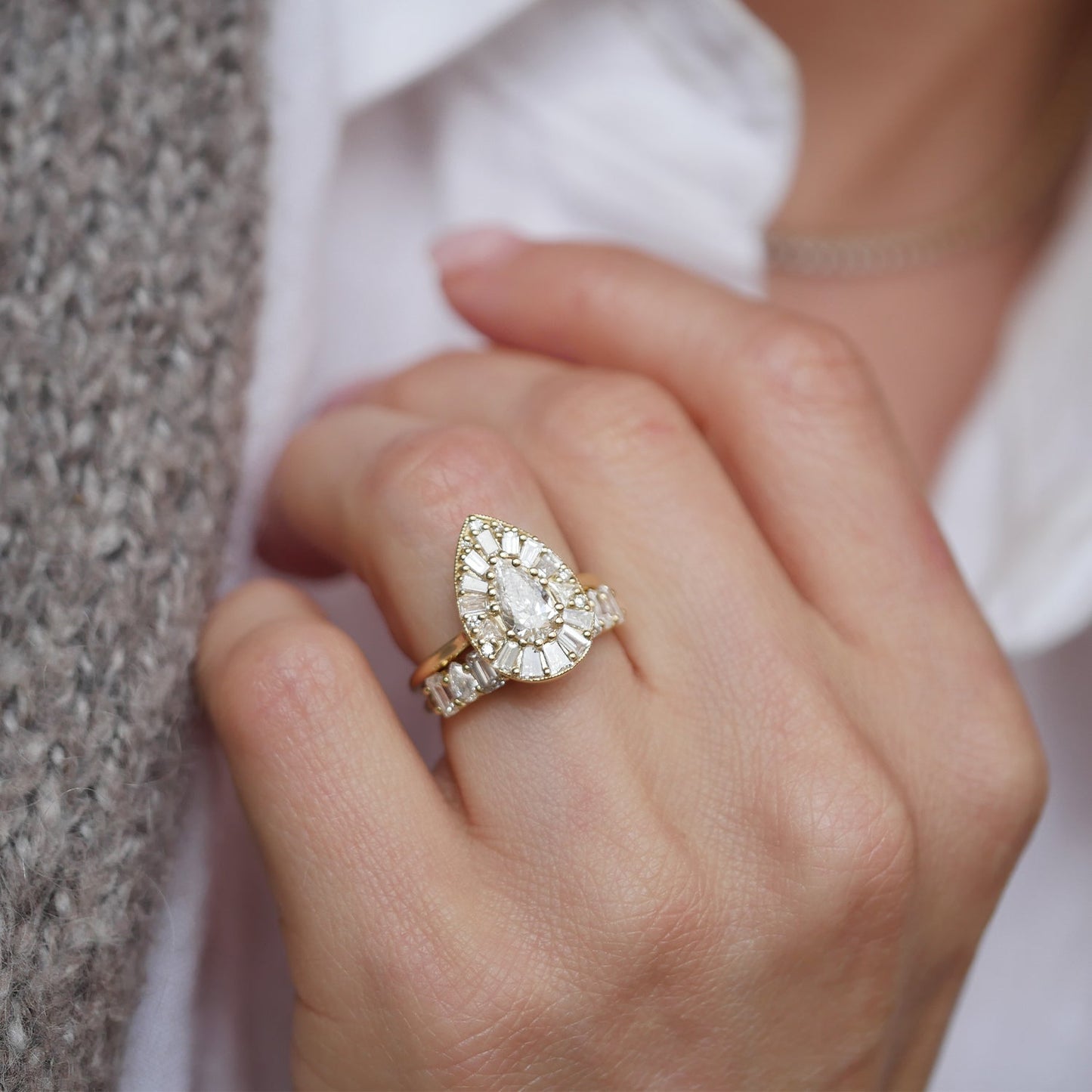 0.75 CT Pear Shape CVD Diamond Halo Setting Engagement Ring