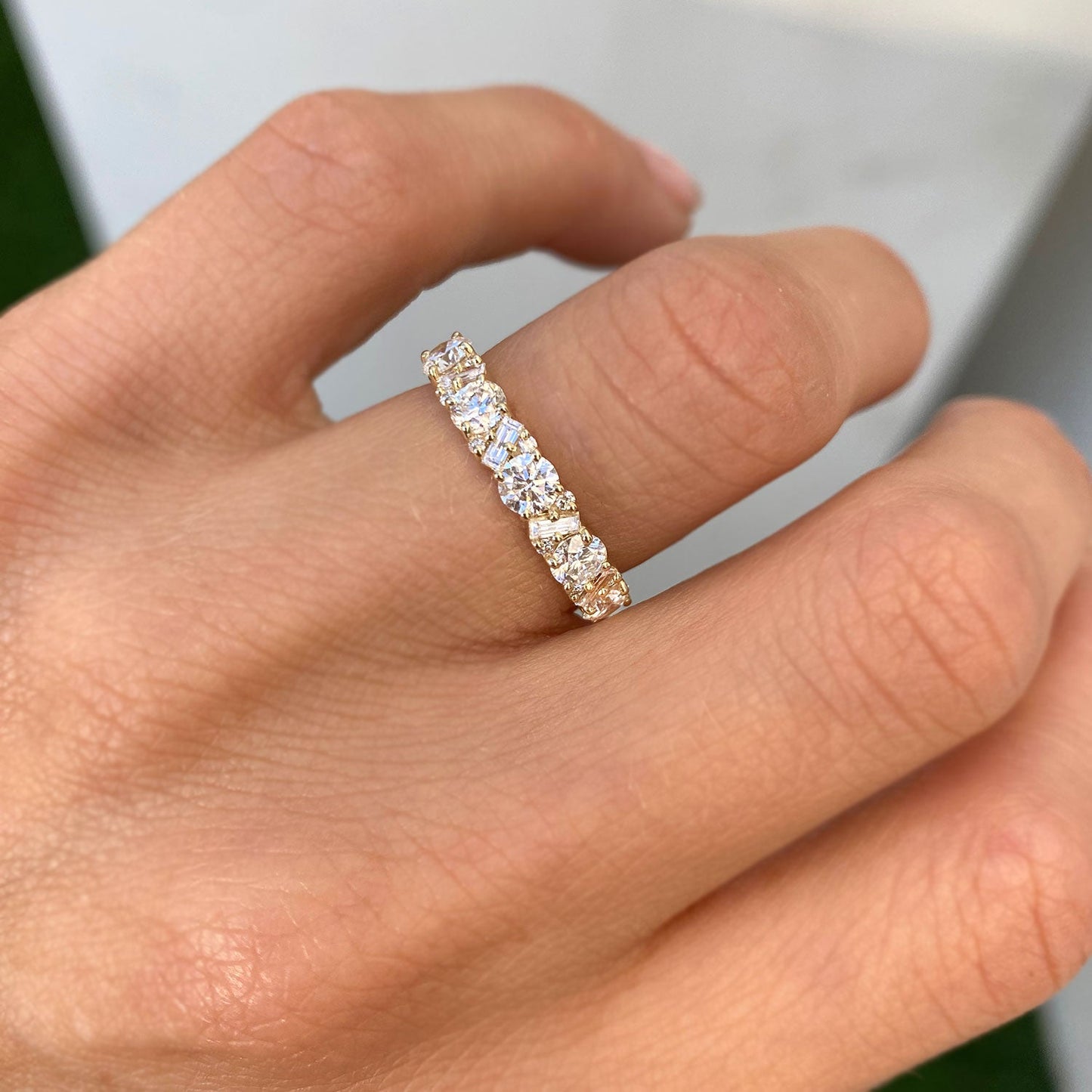 1.02  TCW Round and Baguette Cluster Wedding Band