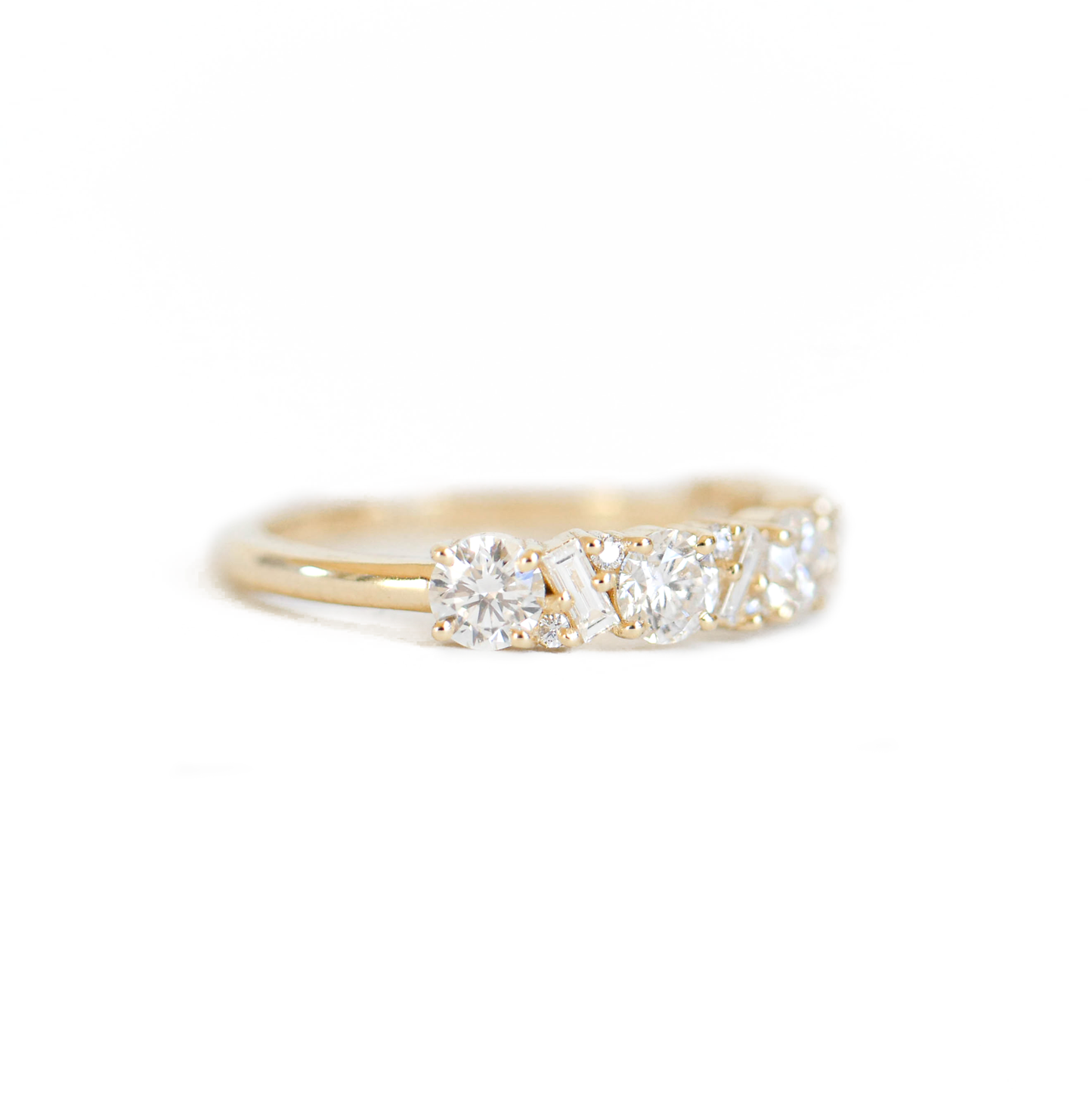 1.02  TCW Round and Baguette Cluster Wedding Band