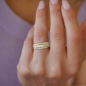 0.54 TCW Trillion Round and Baguette Cluster Wedding Band