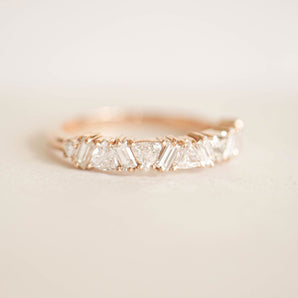 0.64 TCW Trillion Baguette and Round Cluster Wedding Band