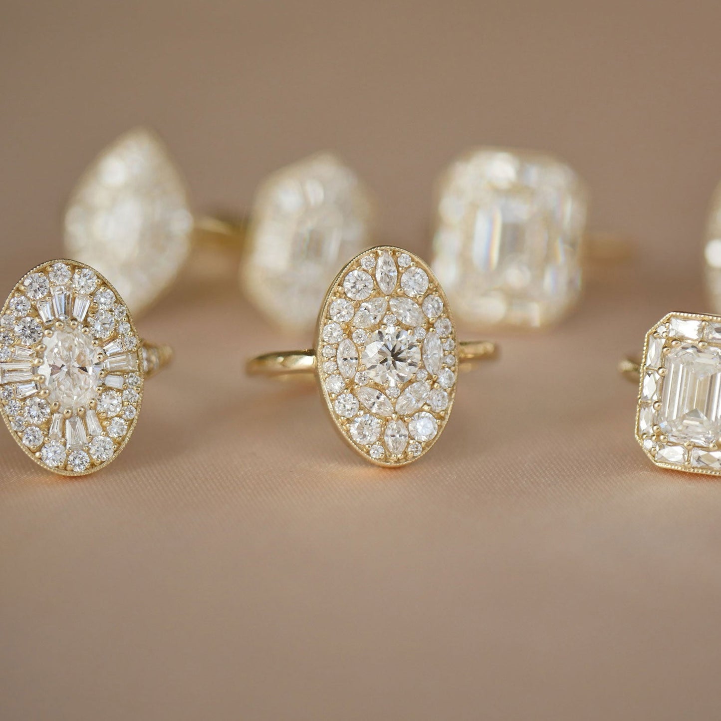 0.35 CT Round Shape CVD Diamond halo Engagement Ring