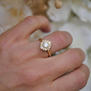 0.50 CT Round Shape CVD Diamond Halo Setting Engagement Ring