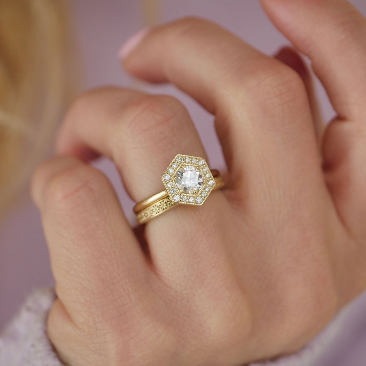 0.75 CT Round Shape CVD Diamond halo Engagement Ring
