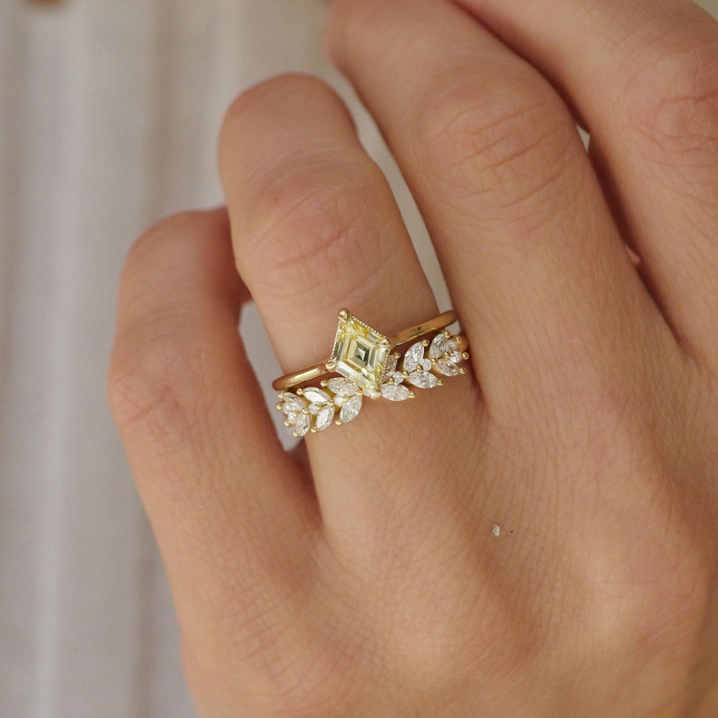 0.51 TCW Round & Marquise cluster Wedding Band
