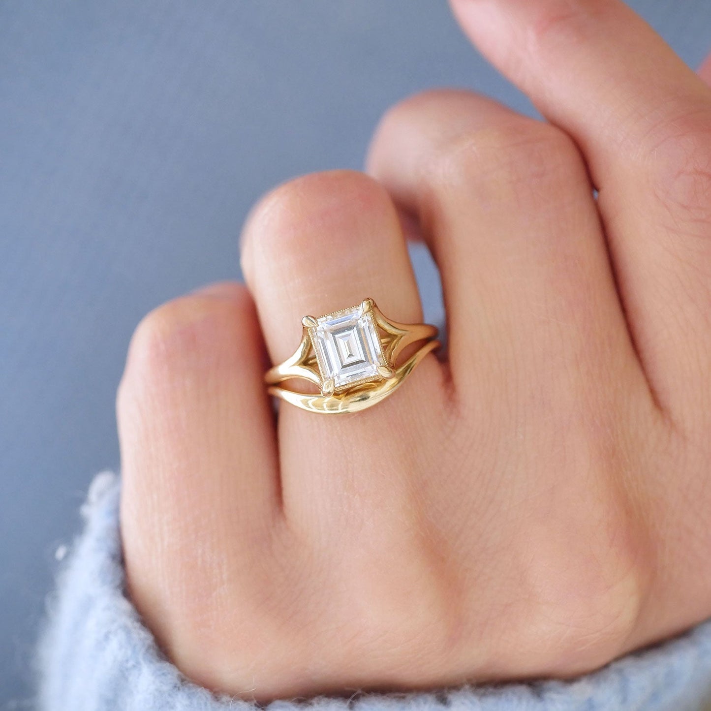 Classic Plain Curved Wedding band