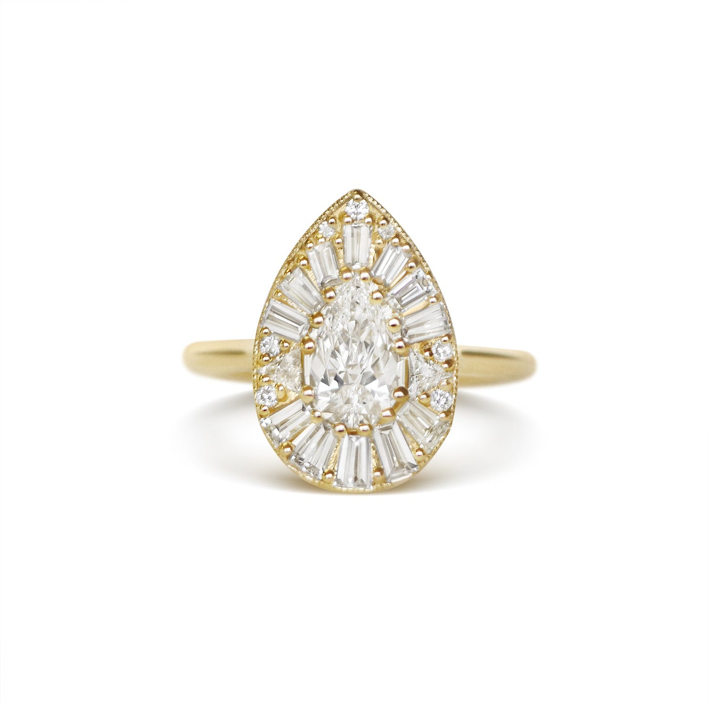 0.75 CT Pear Shape CVD Diamond Halo Setting Engagement Ring
