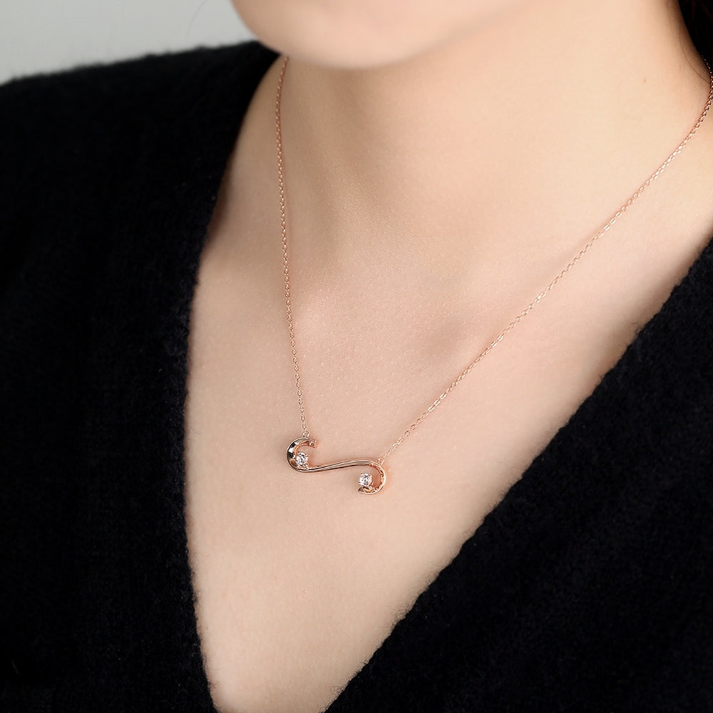 Skylar-0.28 Carats Round Moissanite Wave Necklace
