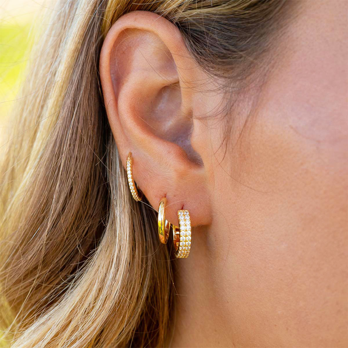 Hannah- 0.7 TCW Round Moissanite Hoop Stud Earrings