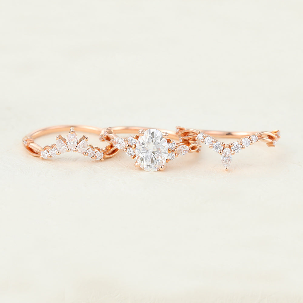 Eden-1.33 Carats Oval Moissanite Cluster Bridal Ring Set