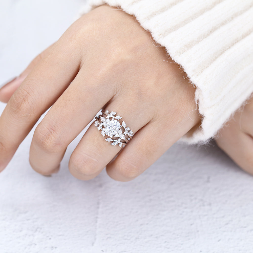 Kai-1.33 Carats Oval Moissanite Cluster Bridal Ring Set