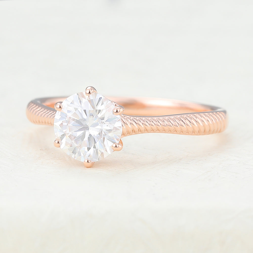 Chelsea-0.88 Carats Round Moissanite Solitaire Engagement Ring