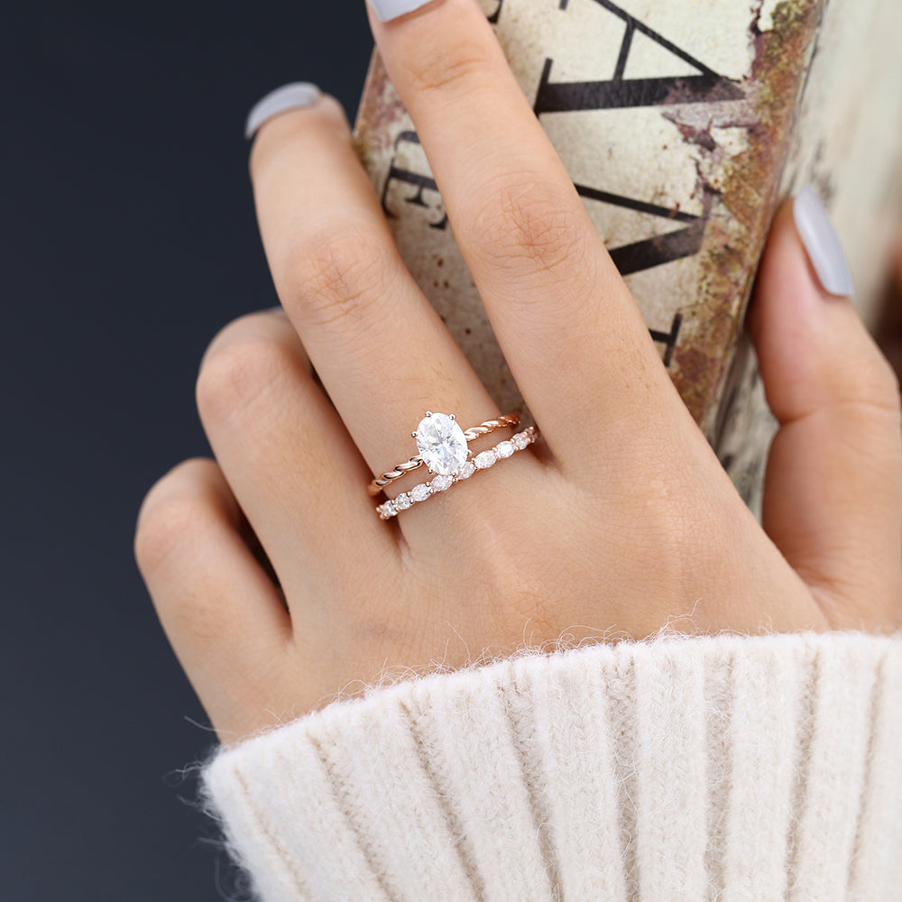 Miles-1.33 Carats Oval Moissanite Solitaire Bridal Ring Set