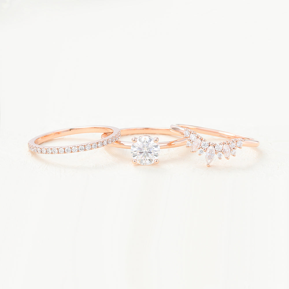 Ariel-0.68 Carats Round Moissanite Cluster Bridal Ring Set