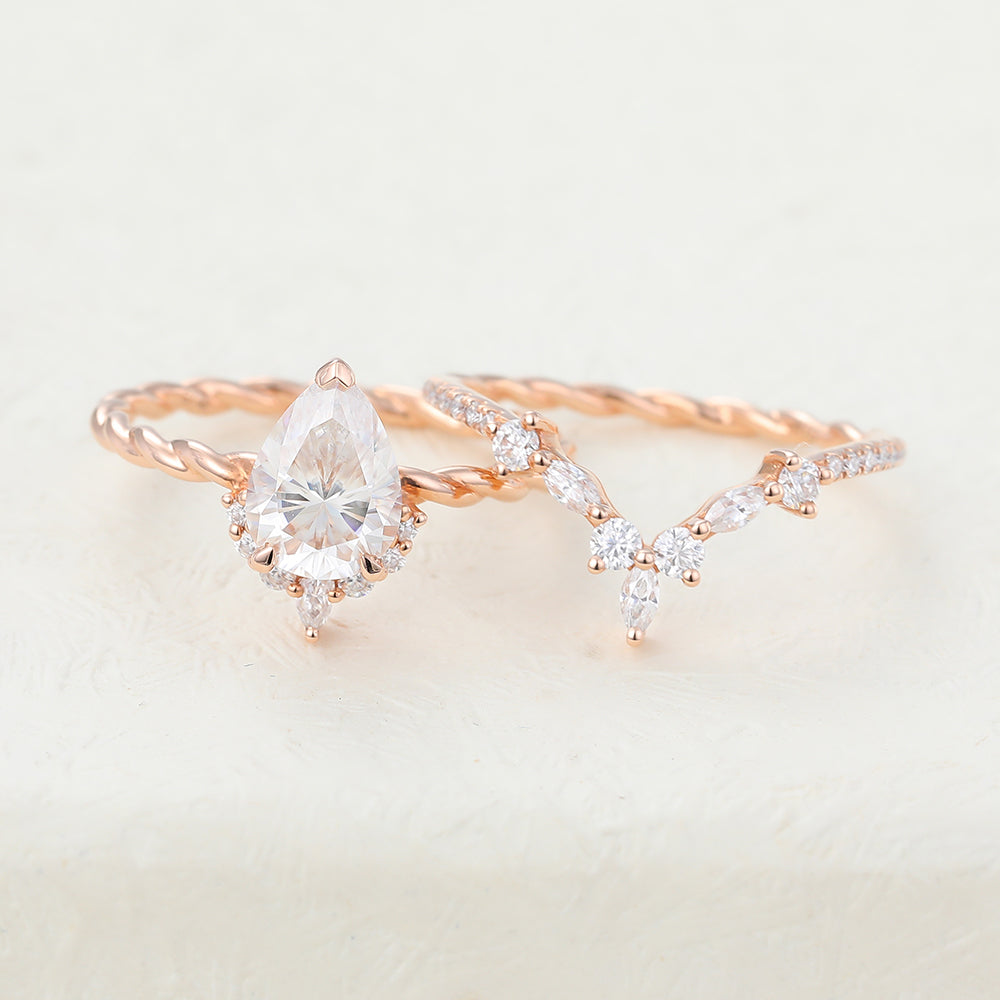 Felix-1.0 Carats Pear Moissanite Cluster Bridal Ring Set