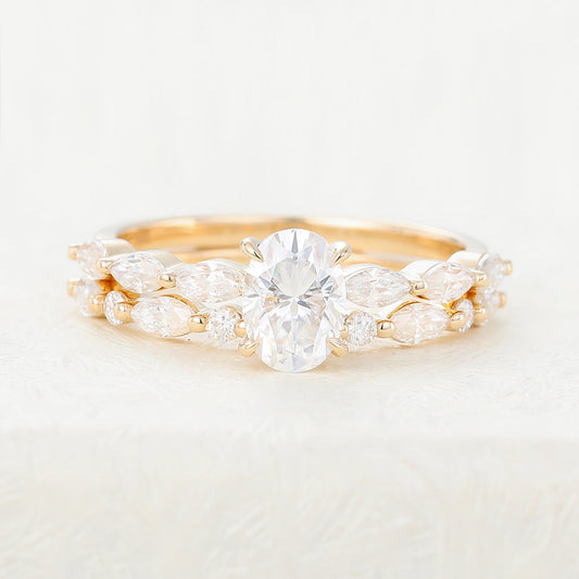 Valentina-0.84 Carats Oval  Moissanite Pave Bridal Ring Set