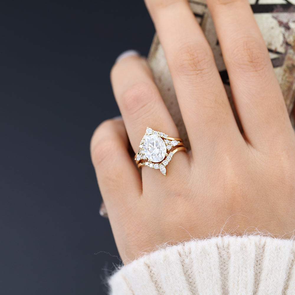 Harper-3.0 Carats Oval Moissanite Cluster Bridal Ring Set