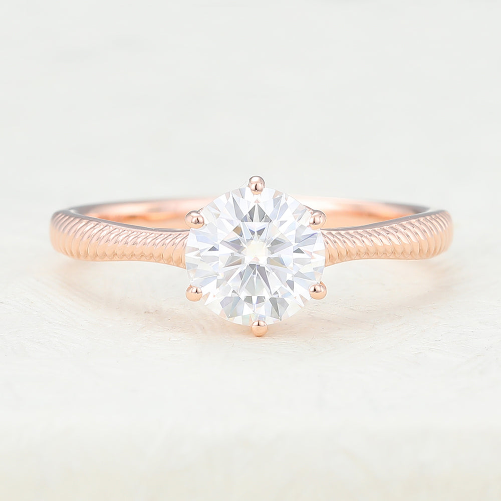 Chelsea-0.88 Carats Round Moissanite Solitaire Engagement Ring