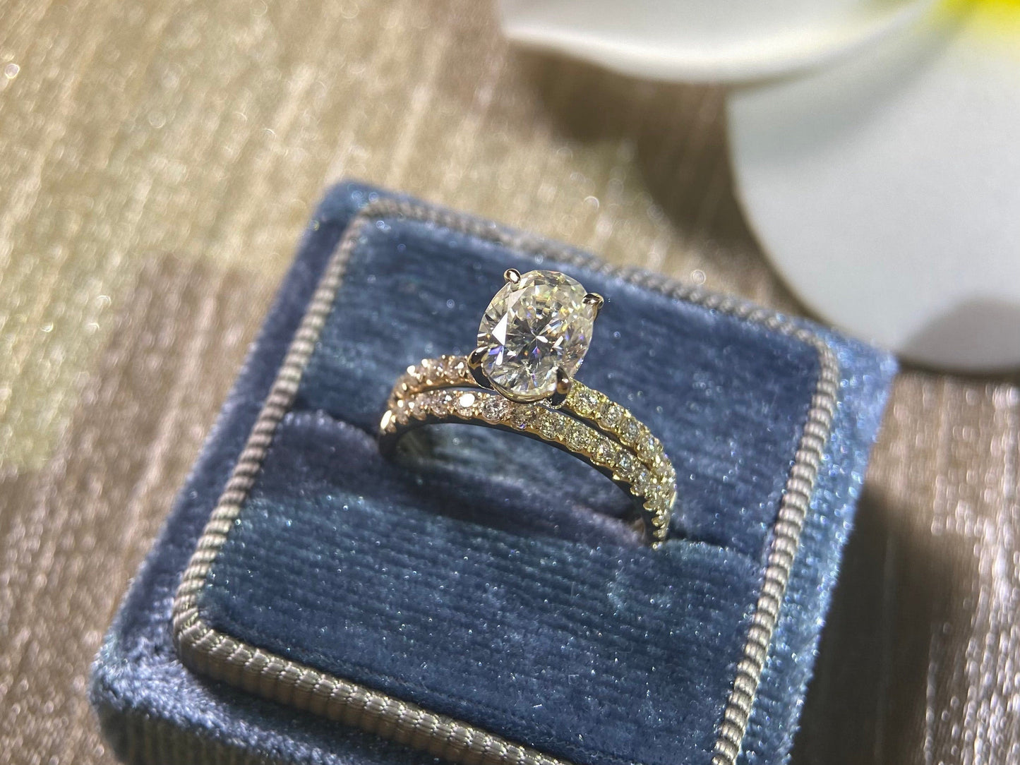 Spencer-1.5 Carats Oval Moissanite Pave Bridal Ring Set