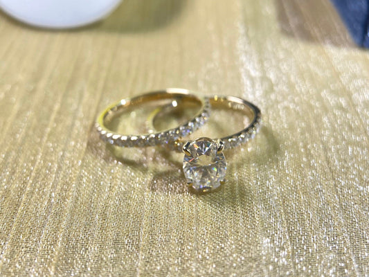 Spencer-1.5 Carats Oval Moissanite Pave Bridal Ring Set