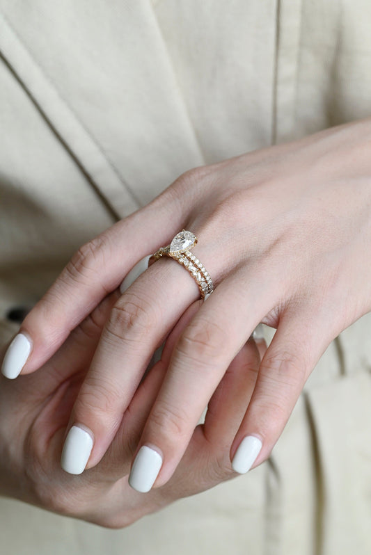Arthur-1.5 Carats Pear Moissanite Pave Bridal Ring Set