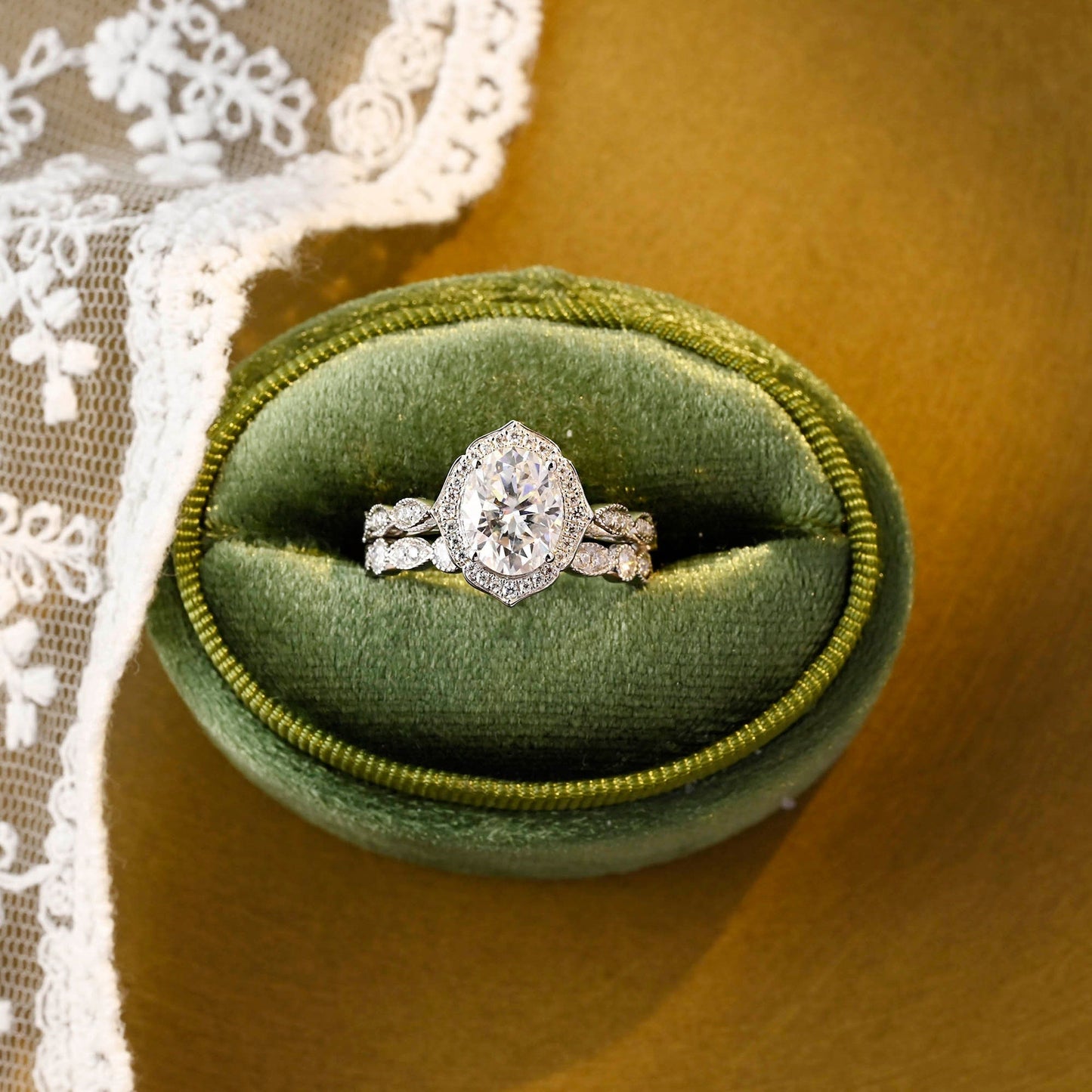 Tessa-2.0 Carats Oval Moissanite Vintage Bridal Ring Set