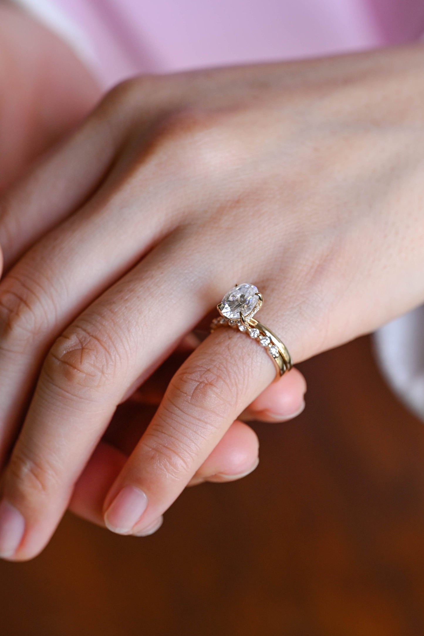 June-1.5 Carats Oval Moissanite Solitaire Bridal Ring Set